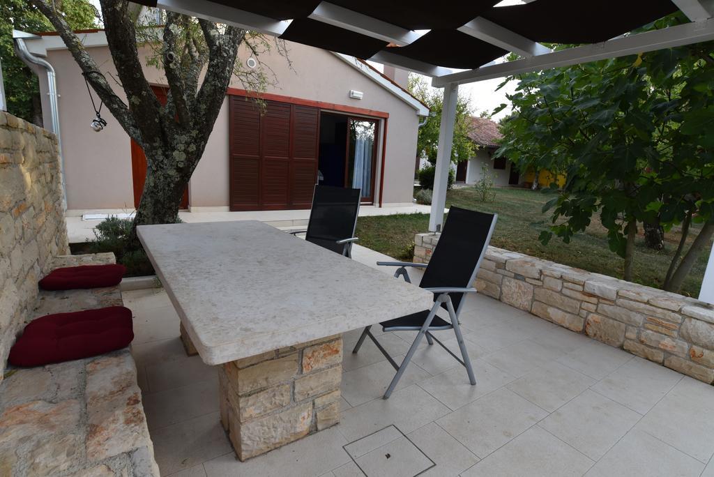 Holiday Home Brhanici Svetvinčenat المظهر الخارجي الصورة