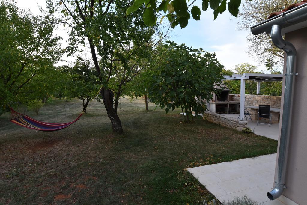 Holiday Home Brhanici Svetvinčenat المظهر الخارجي الصورة