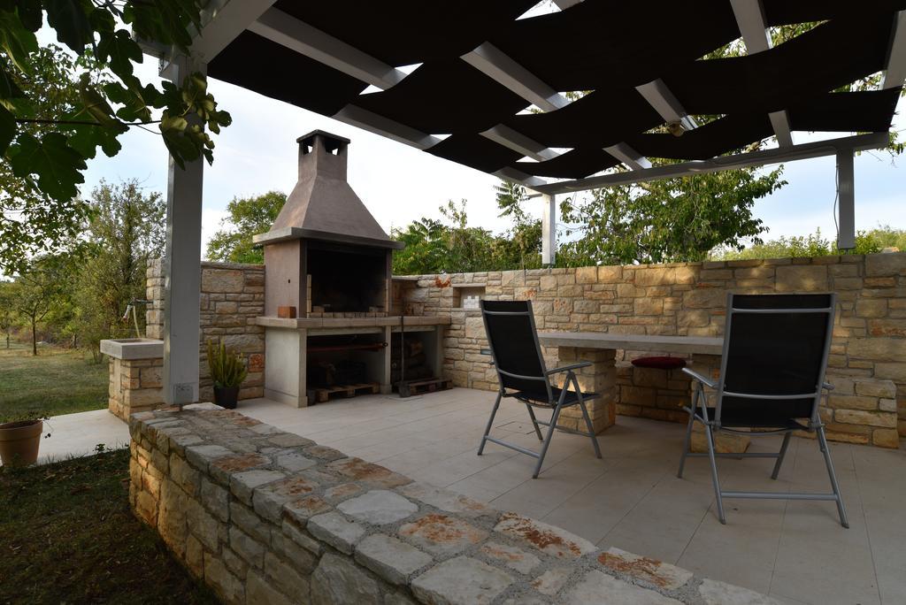 Holiday Home Brhanici Svetvinčenat المظهر الخارجي الصورة